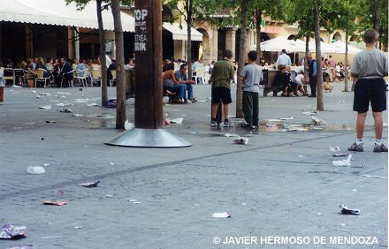 Un domingo cualquiera en la Plaza de los Fueros